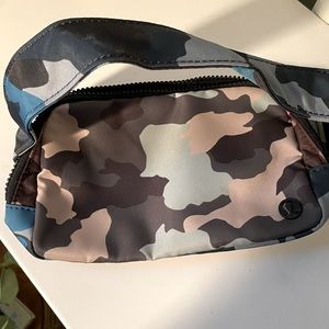 Lululemon Fanny Pack - Everywhere Belt Bag